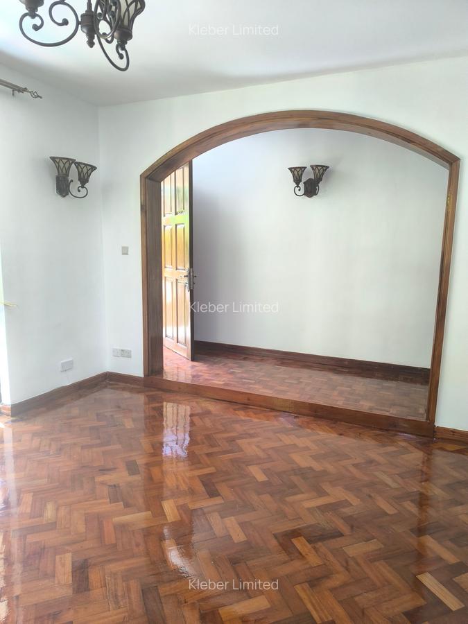 4 Bed House with En Suite in Loresho - 8