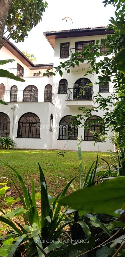 4 Bed Townhouse with En Suite at Riverside Drive - 3