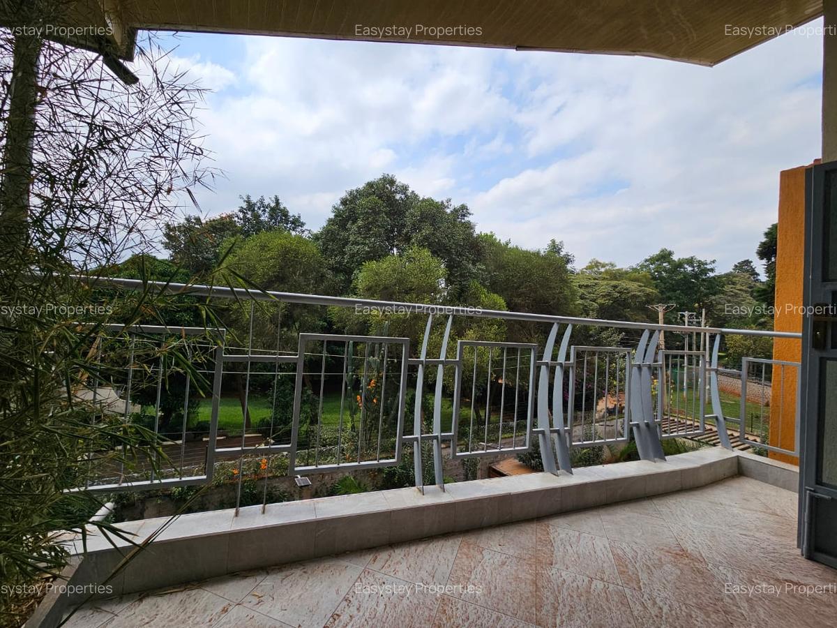 6 Bed Townhouse with En Suite in Lavington - 6