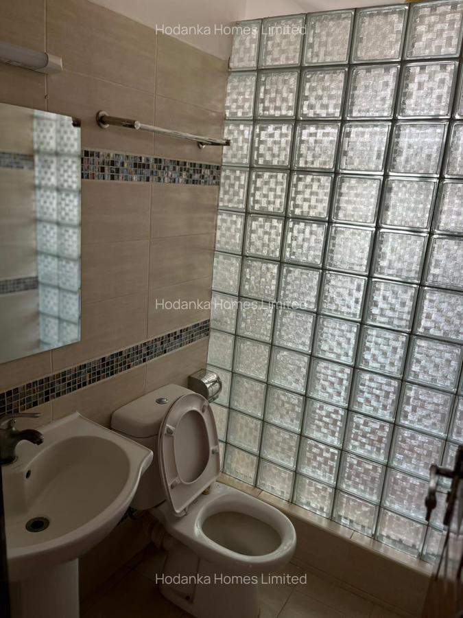 Serviced 3 Bed Apartment with En Suite in Kilimani - 6