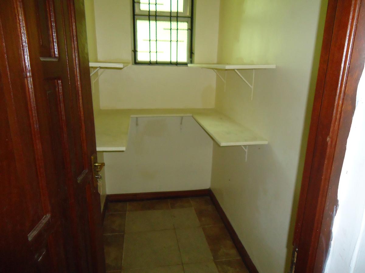 3 Bed Apartment with En Suite at Kilima Road - 11