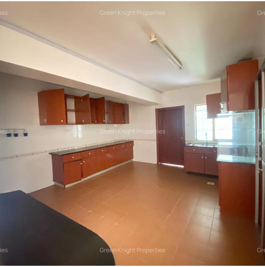 Serviced 4 Bed Apartment with En Suite in Lavington - 2