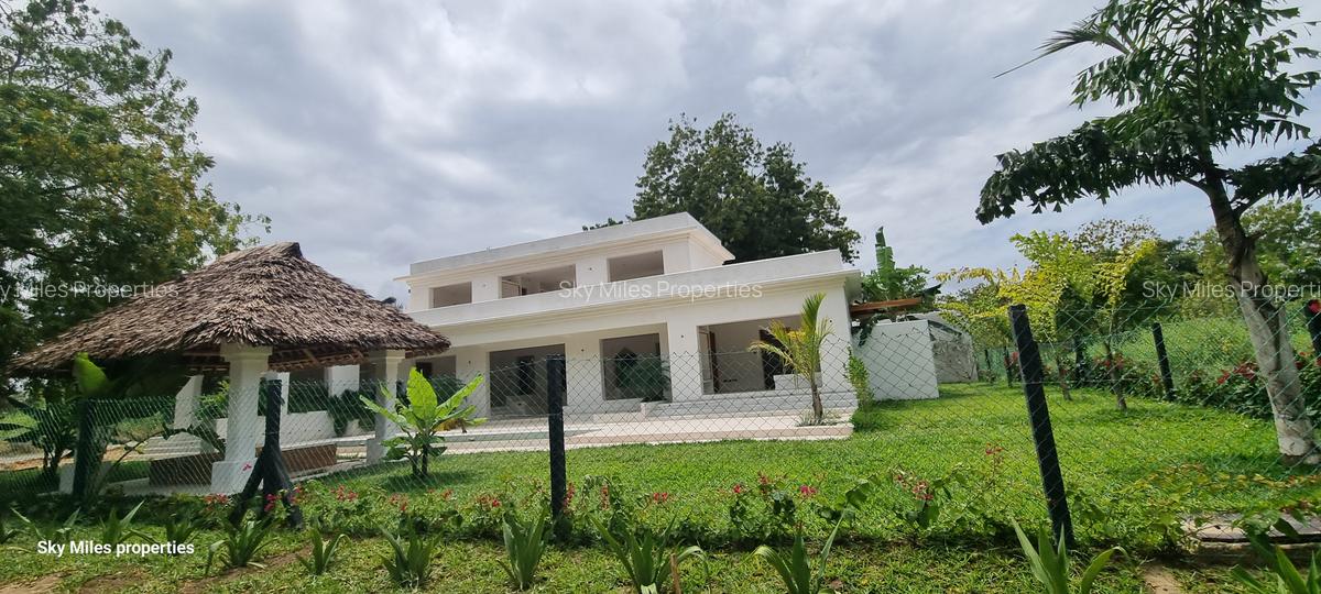 3 Bed Villa with En Suite at Mtwapa - 20