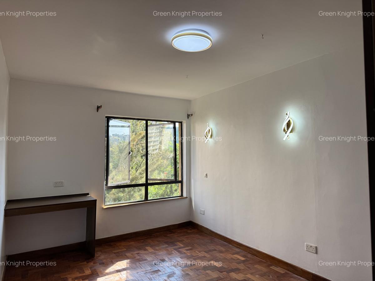 Serviced 3 Bed Apartment with En Suite in Kilimani - 7