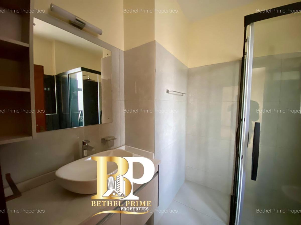 2 Bed Apartment with En Suite in General Mathenge - 14