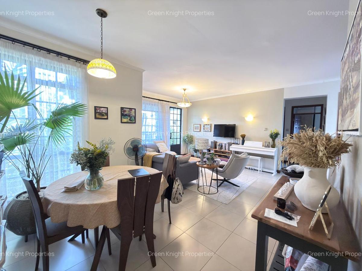 Serviced 2 Bed Apartment with En Suite in Brookside - 3