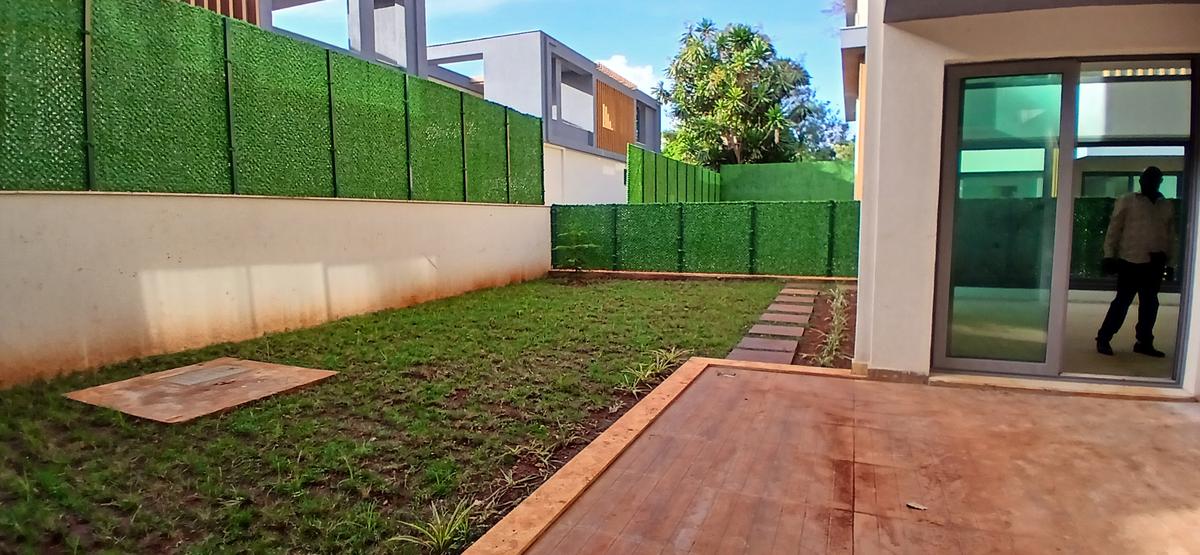 5 Bed Townhouse with En Suite at Chalbi Drive - 8