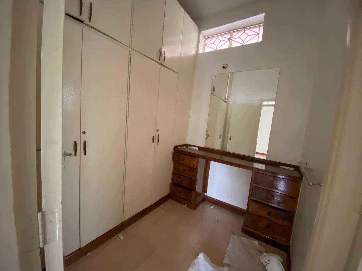 4 Bed Townhouse with En Suite in Nyari - 11