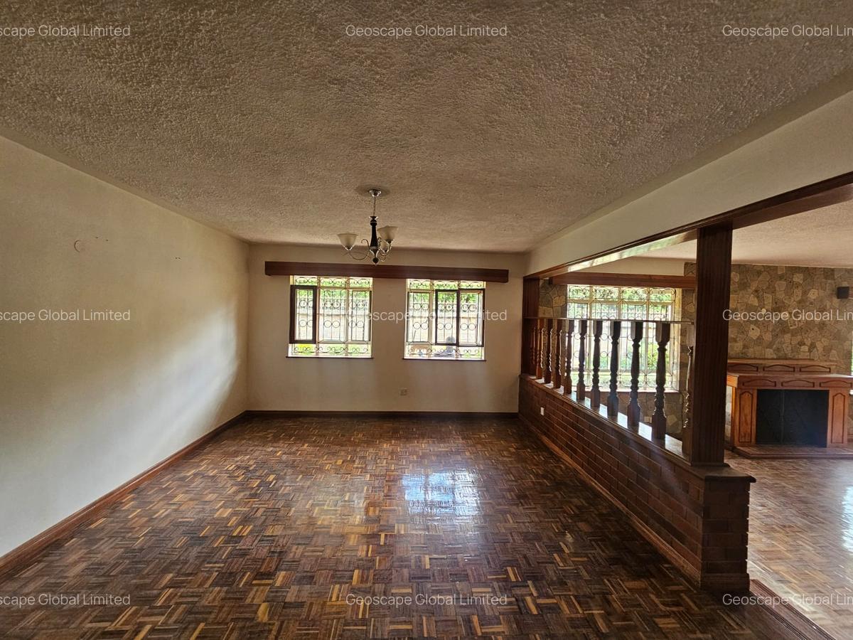 4 Bed House with En Suite in Nyari - 8