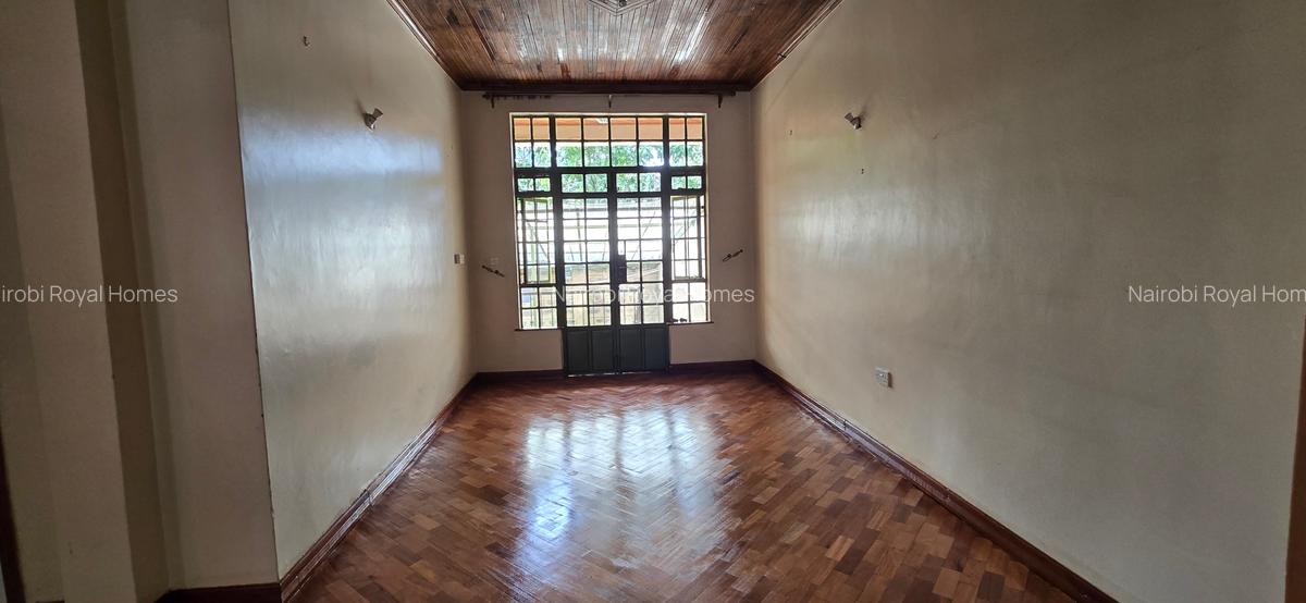 4 Bed Townhouse with En Suite at Lavington Road - 13