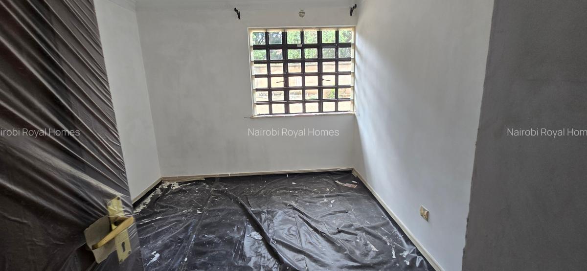 4 Bed Townhouse with En Suite at Muthangari Drive - 12