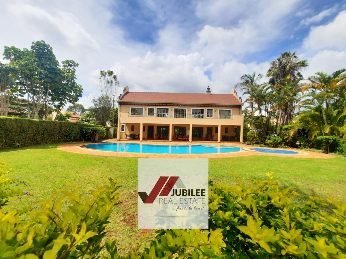 5 Bed Villa with En Suite in Runda - 3