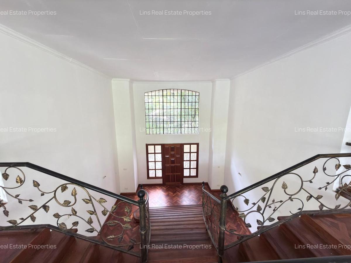 4 Bed House with En Suite in Karen - 16