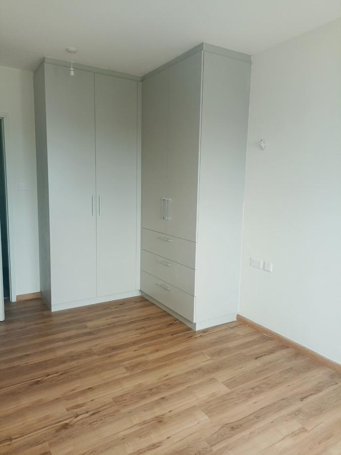 Serviced 2 Bed Apartment with En Suite at Garden City Mall - 10