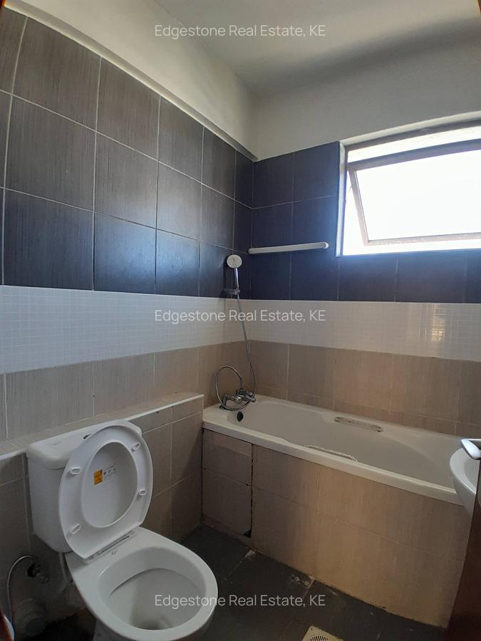 3 Bed Apartment with En Suite in Nyali Area - 9
