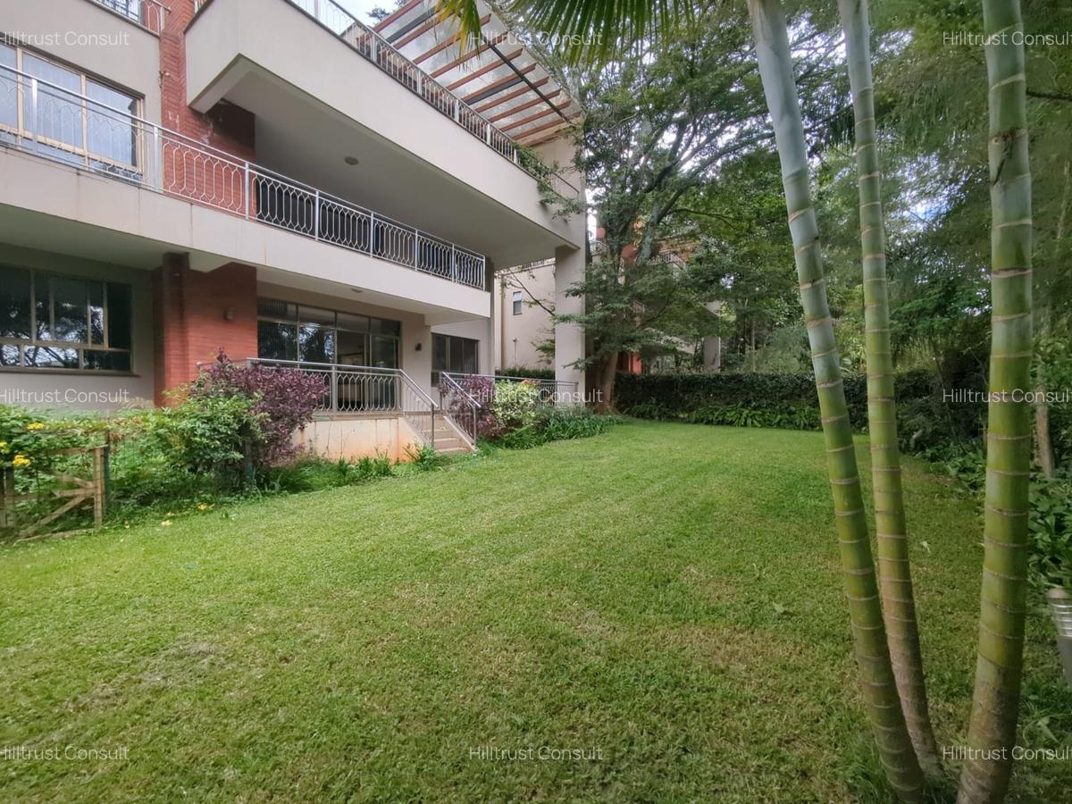 5 Bed Townhouse with En Suite in Lavington - 10