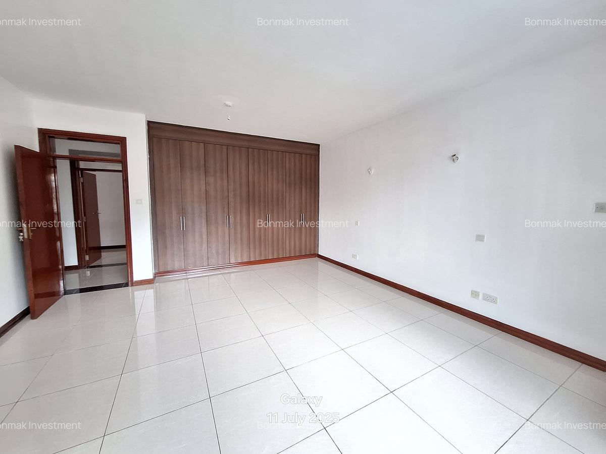 4 Bed Apartment with En Suite at Raphta Road - 14