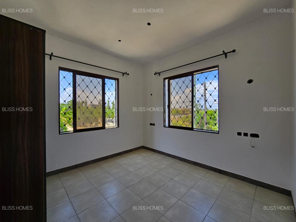 2 Bed Apartment with En Suite at Mtambo Road - 2