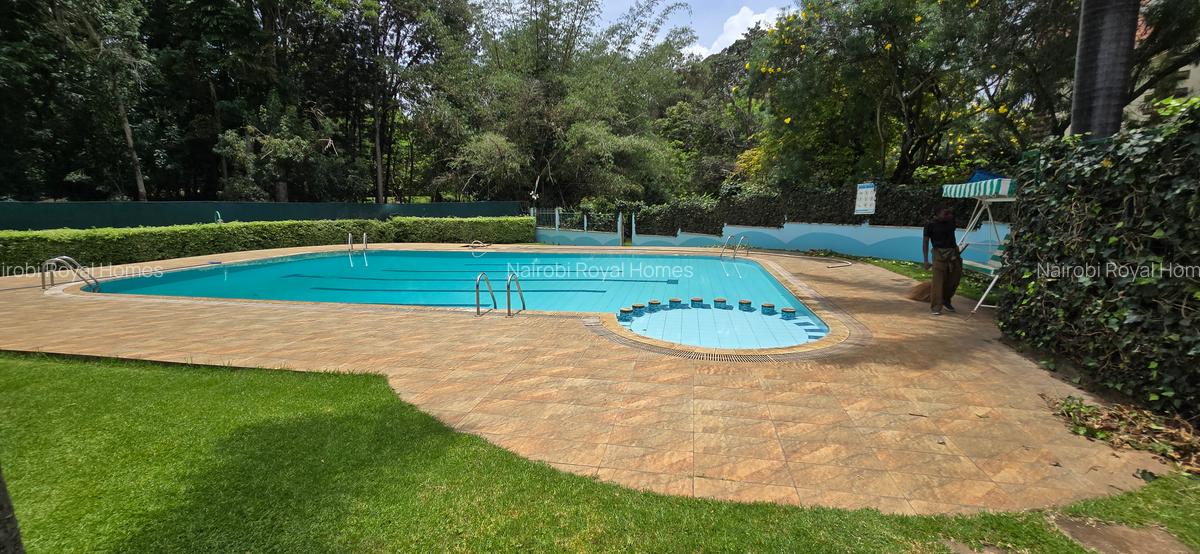 4 Bed Townhouse with En Suite at Lavington Green - 1