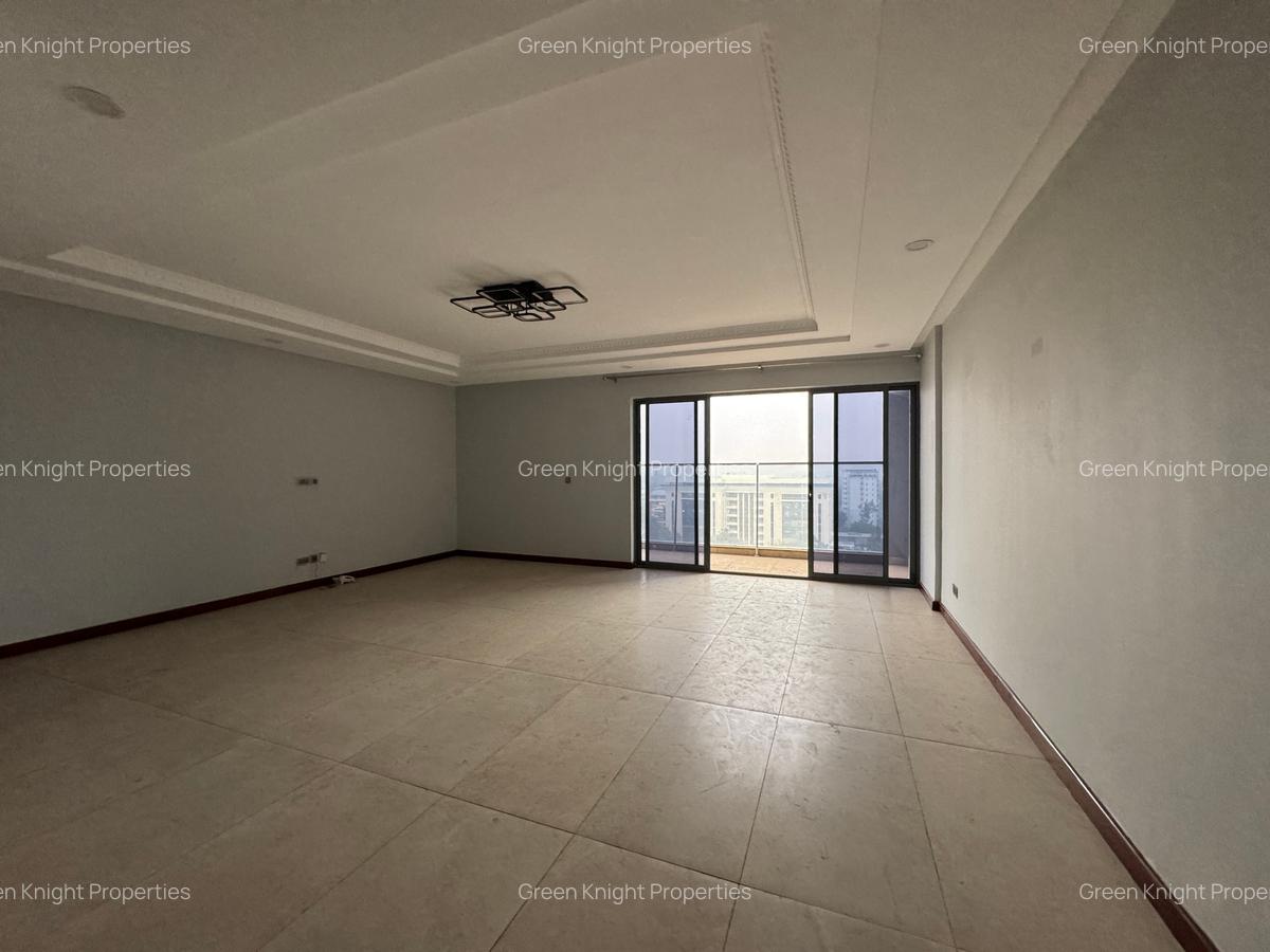 Serviced 4 Bed Apartment with En Suite in Kilimani - 3