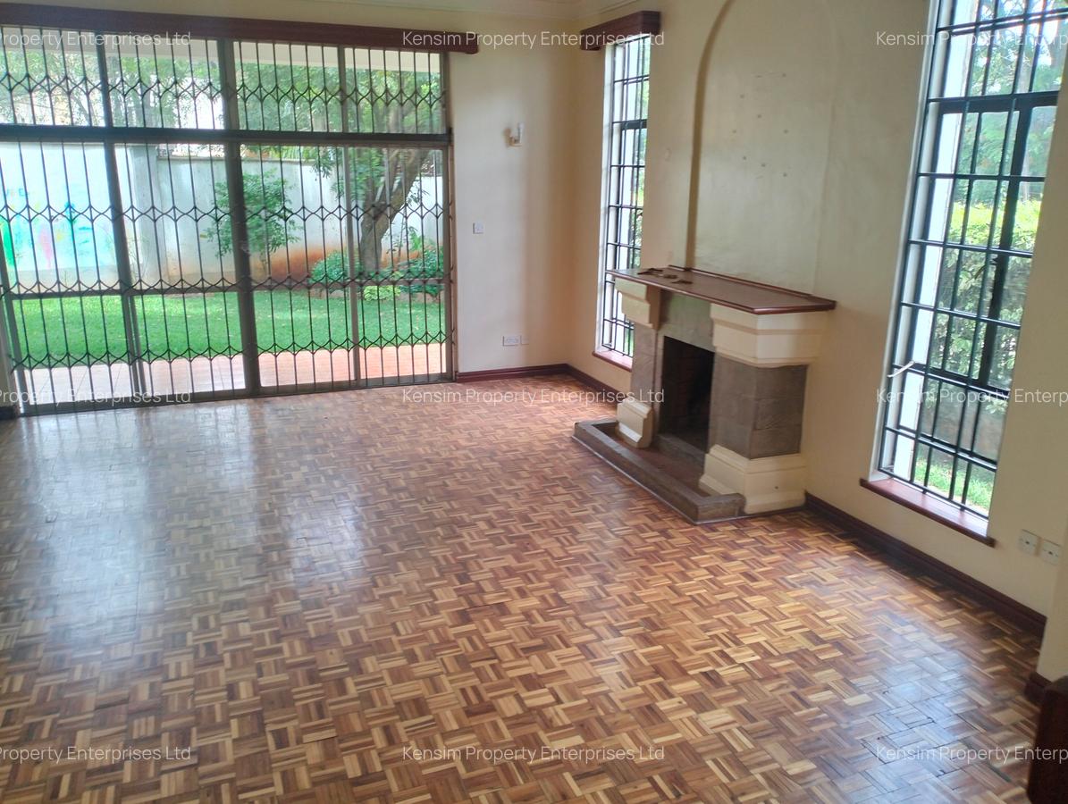 4 Bed Townhouse with En Suite in Lavington - 14