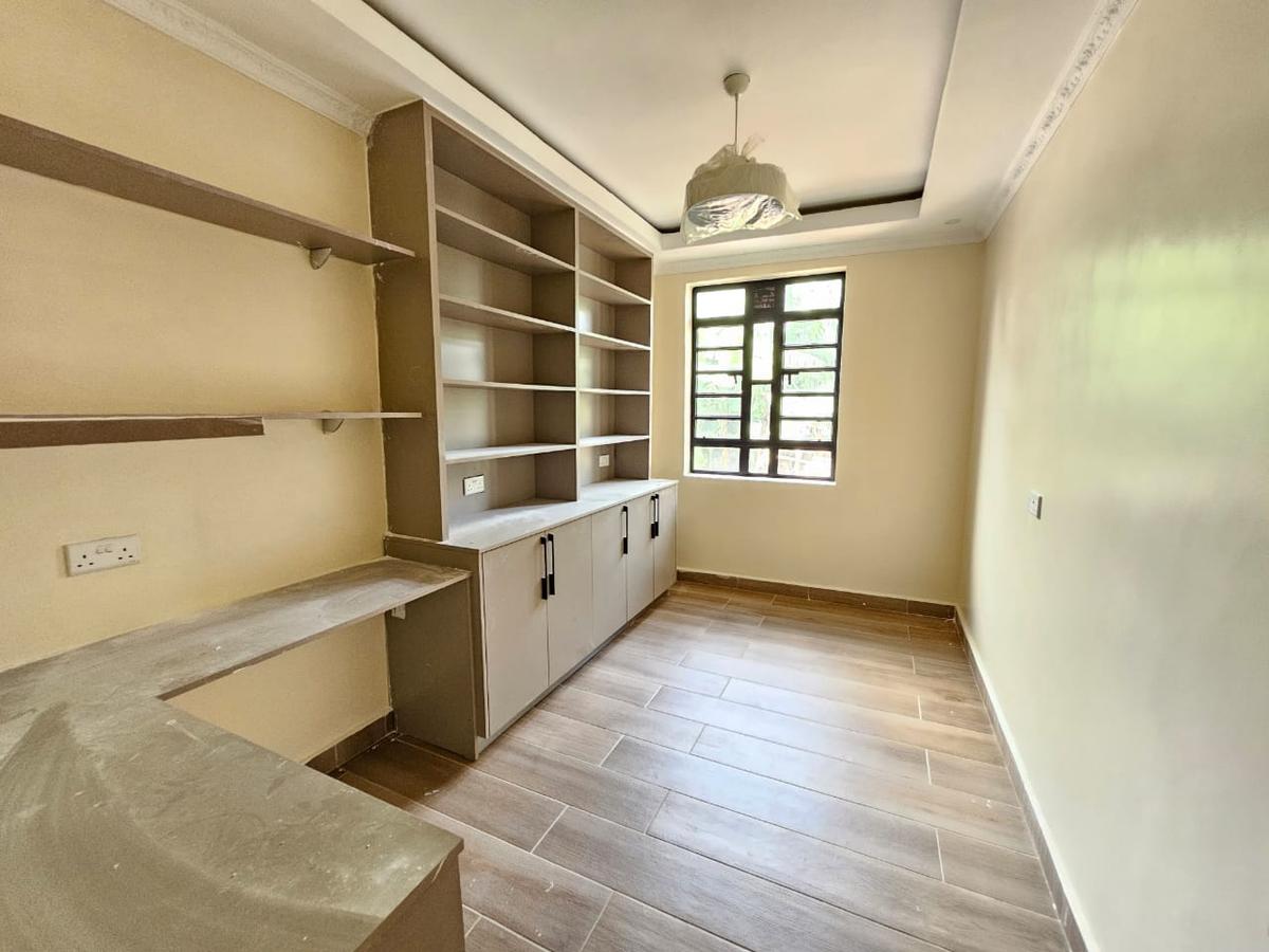 6 Bed House with En Suite in Kitisuru - 10