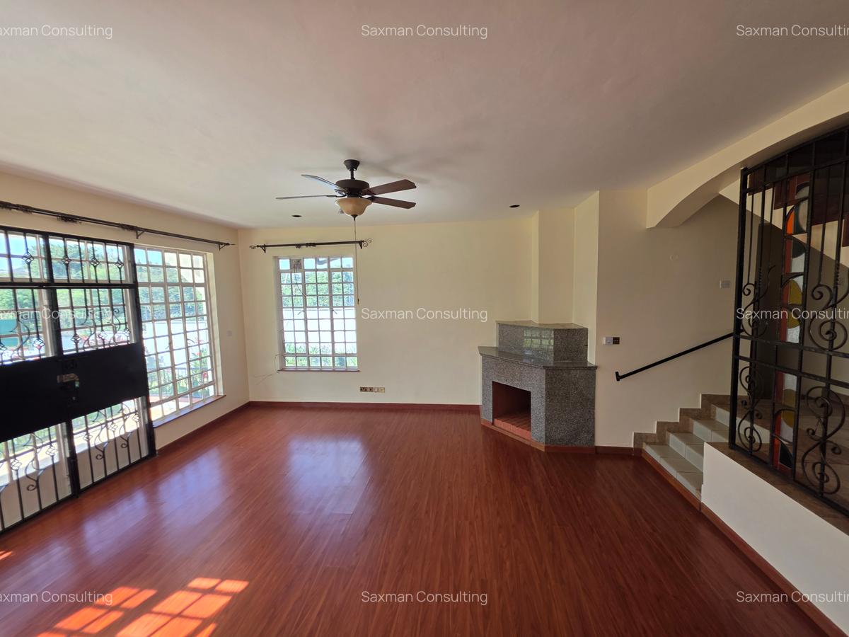 5 Bed Villa with En Suite in Runda - 13