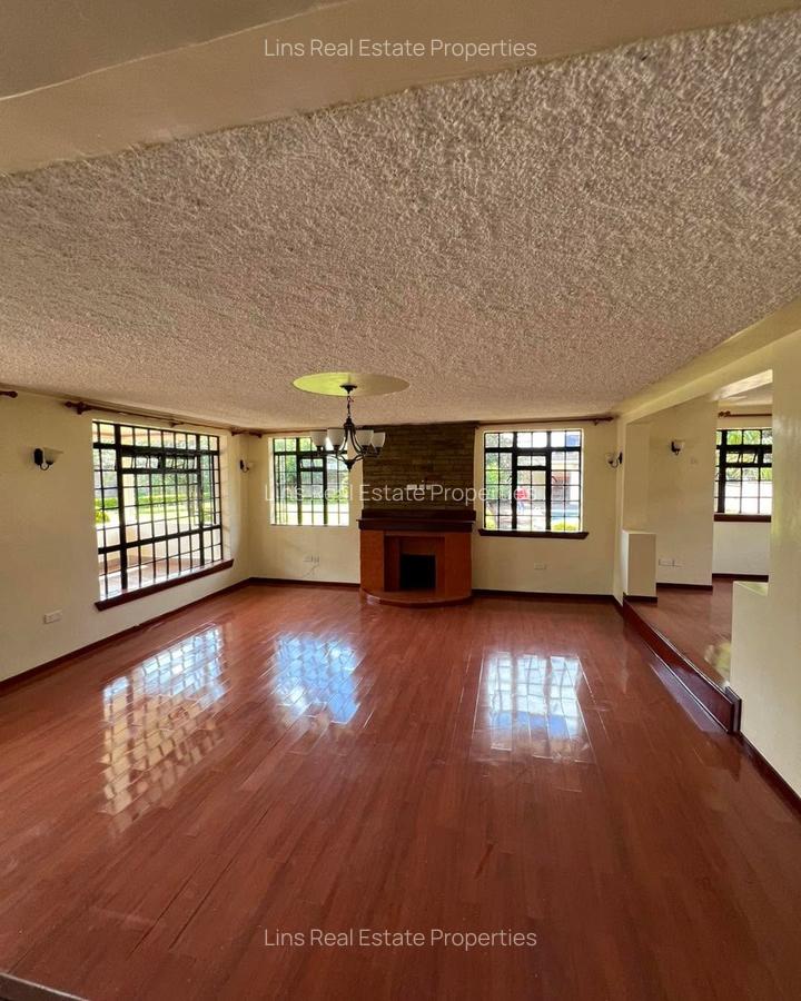 7 Bed House with En Suite in Runda - 3