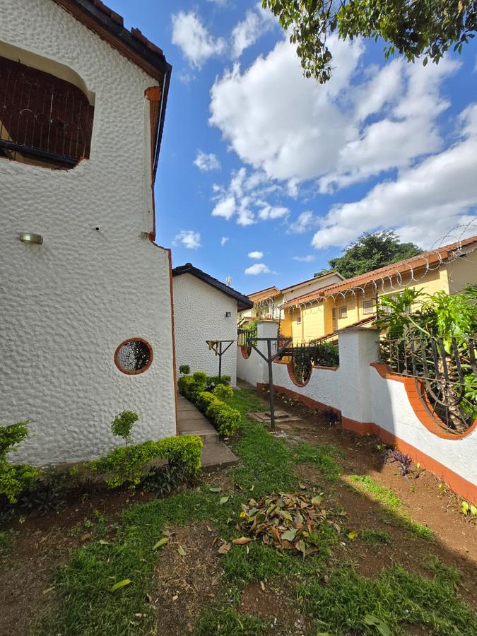 5 Bed House with En Suite at Ring Road - 2
