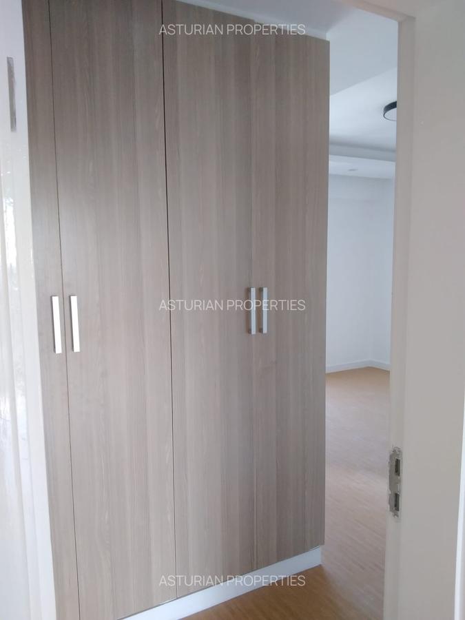 4 Bed Apartment with En Suite in Lavington - 6