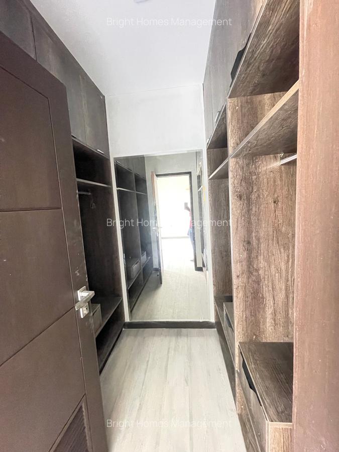 3 Bed Apartment with En Suite in Riverside - 8