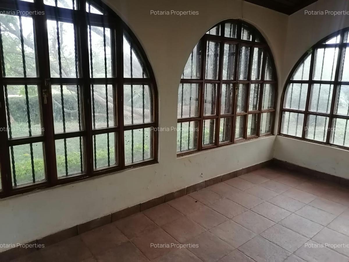 4 Bed House with En Suite in Loresho - 8