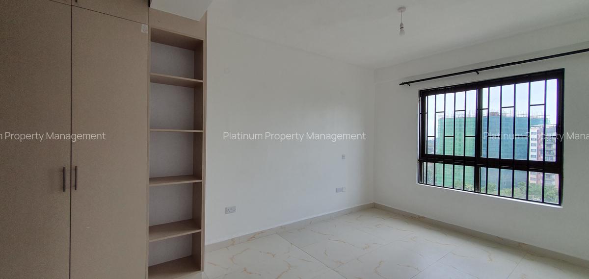 4 Bed Apartment with En Suite at City Park Drive - 14