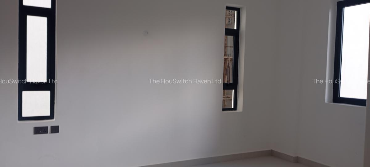 2 Bed Apartment with En Suite at Brookside - 7