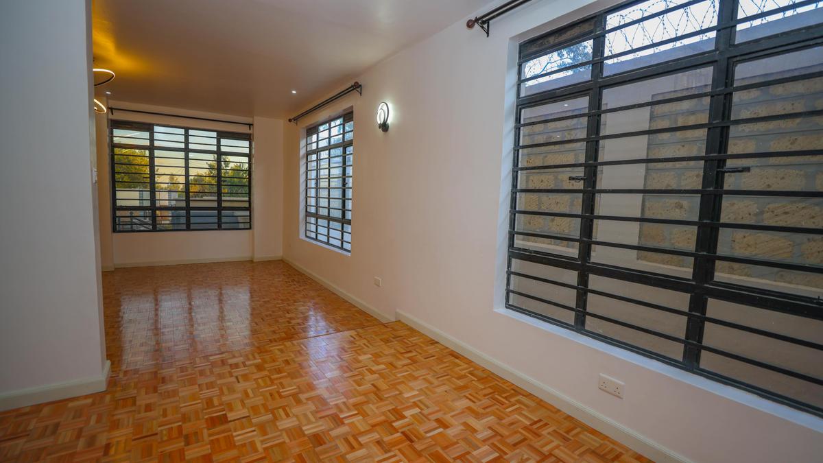 4 Bed Townhouse with En Suite in Ngong - 3