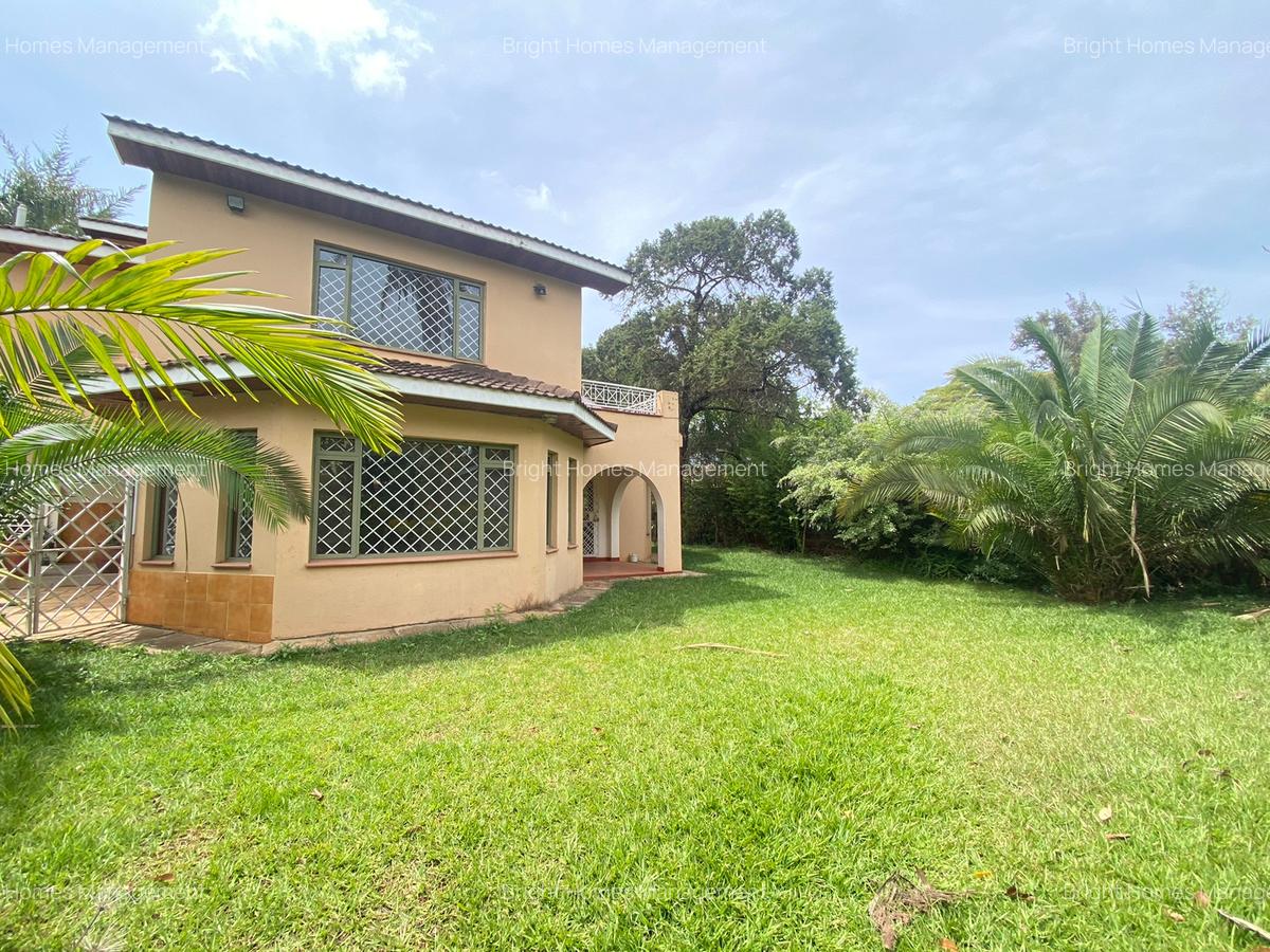 4 Bed Townhouse with En Suite in Lavington - 2