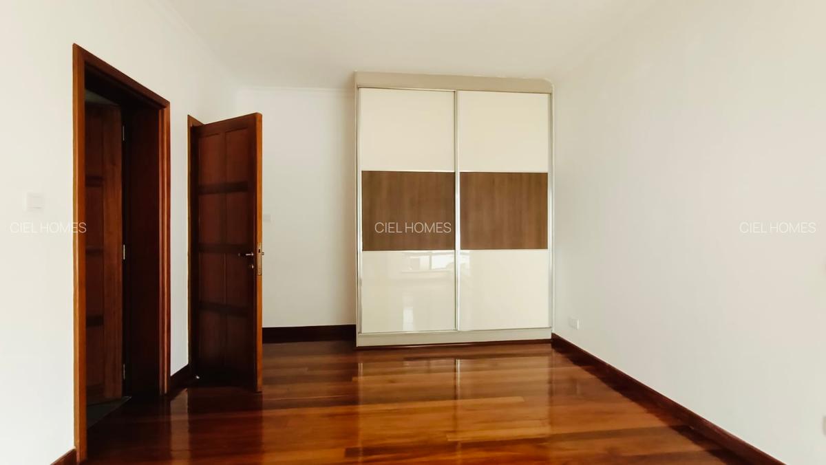 4 Bed Villa with En Suite at Kaputei - 11