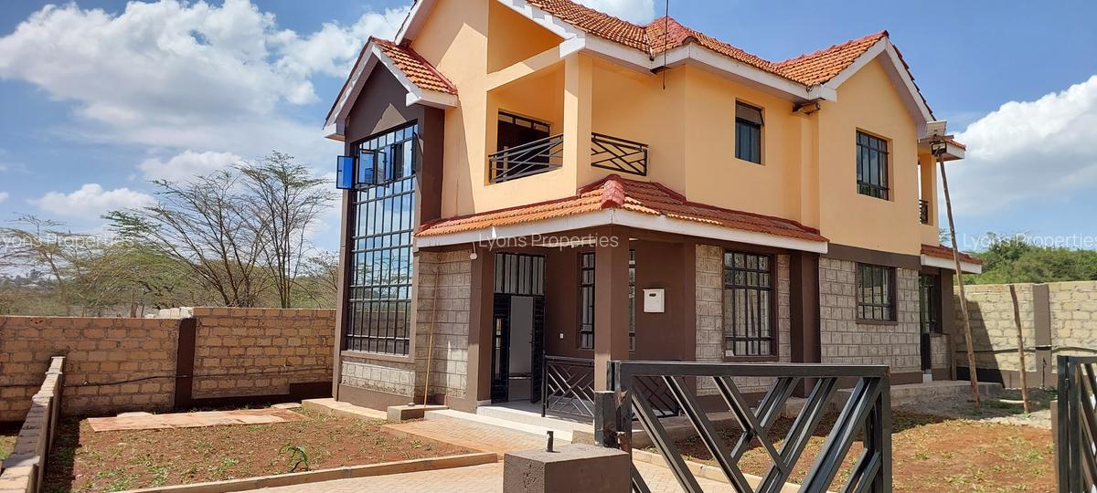 4 Bed Townhouse with En Suite at Rimpa - 3