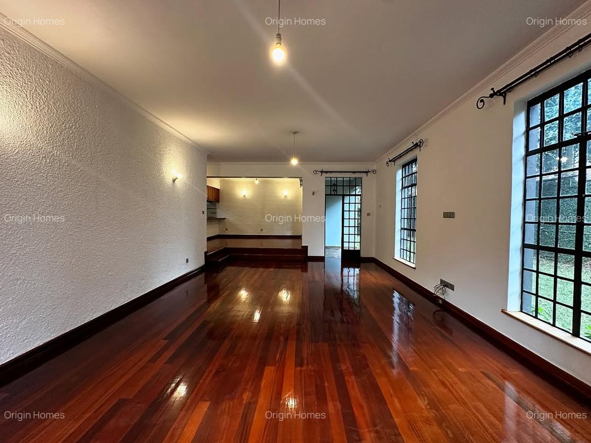 4 Bed Townhouse with En Suite at Westlands - 9