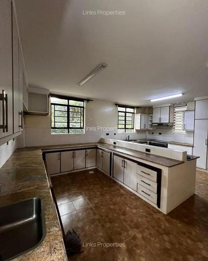 4 Bed Townhouse with En Suite at Karen - 15