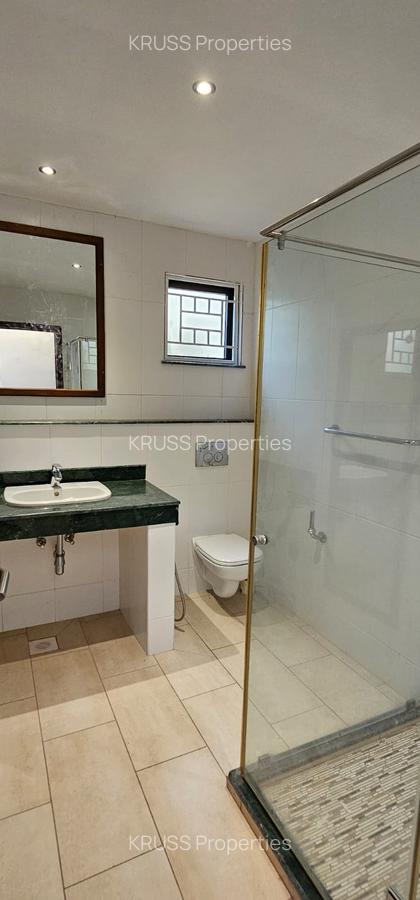 3 Bed Apartment with En Suite at Ar187 - 8