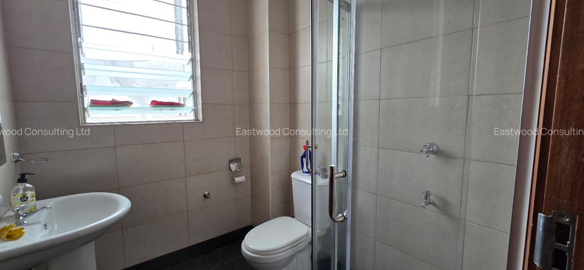4 Bed Apartment with En Suite at 6Th Parklands - 18