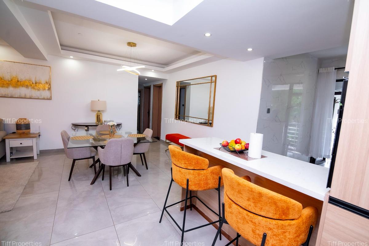 3 Bed Apartment in Riverside - 7