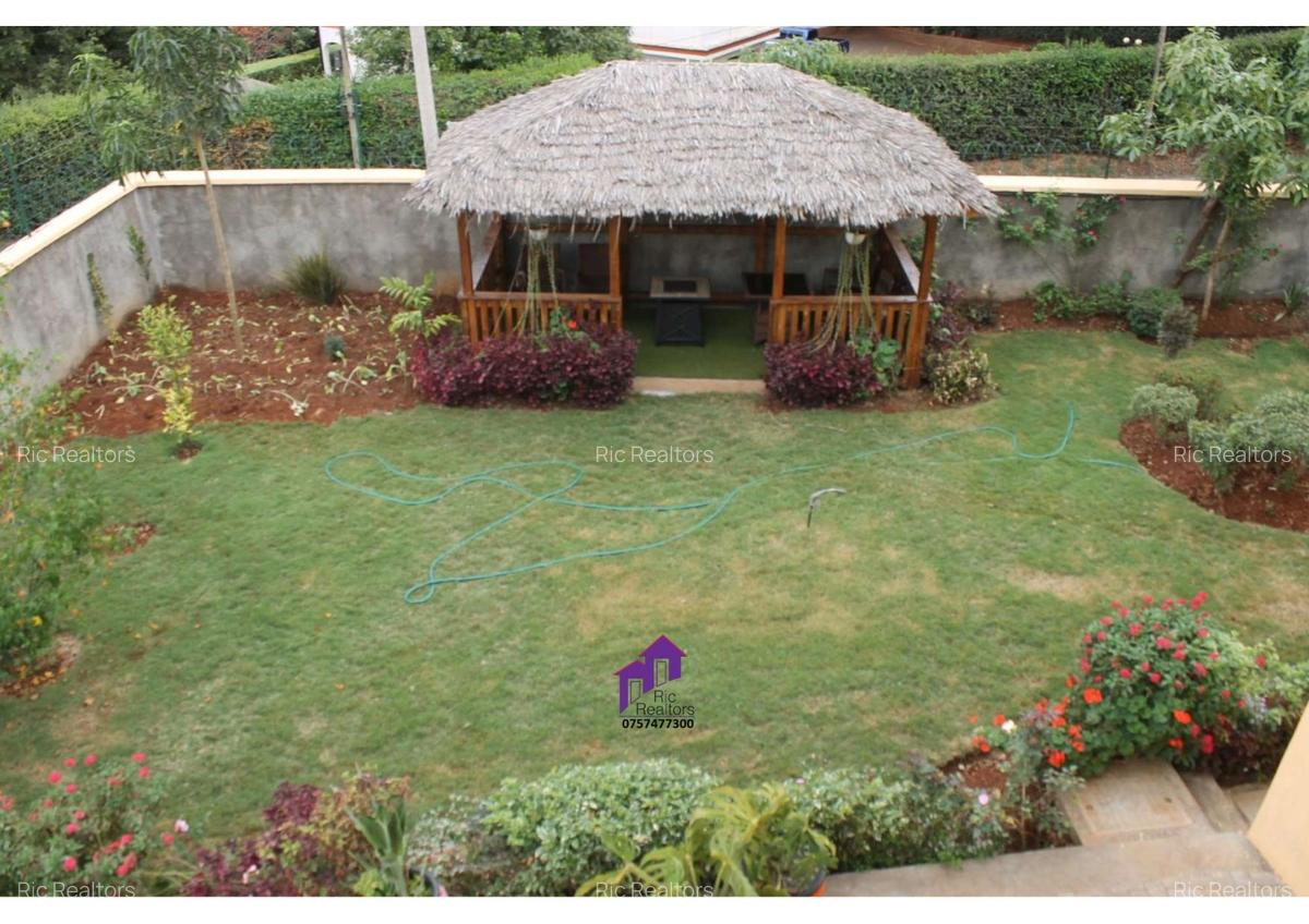 5 Bed Townhouse with En Suite at Rhino Park Road - 9