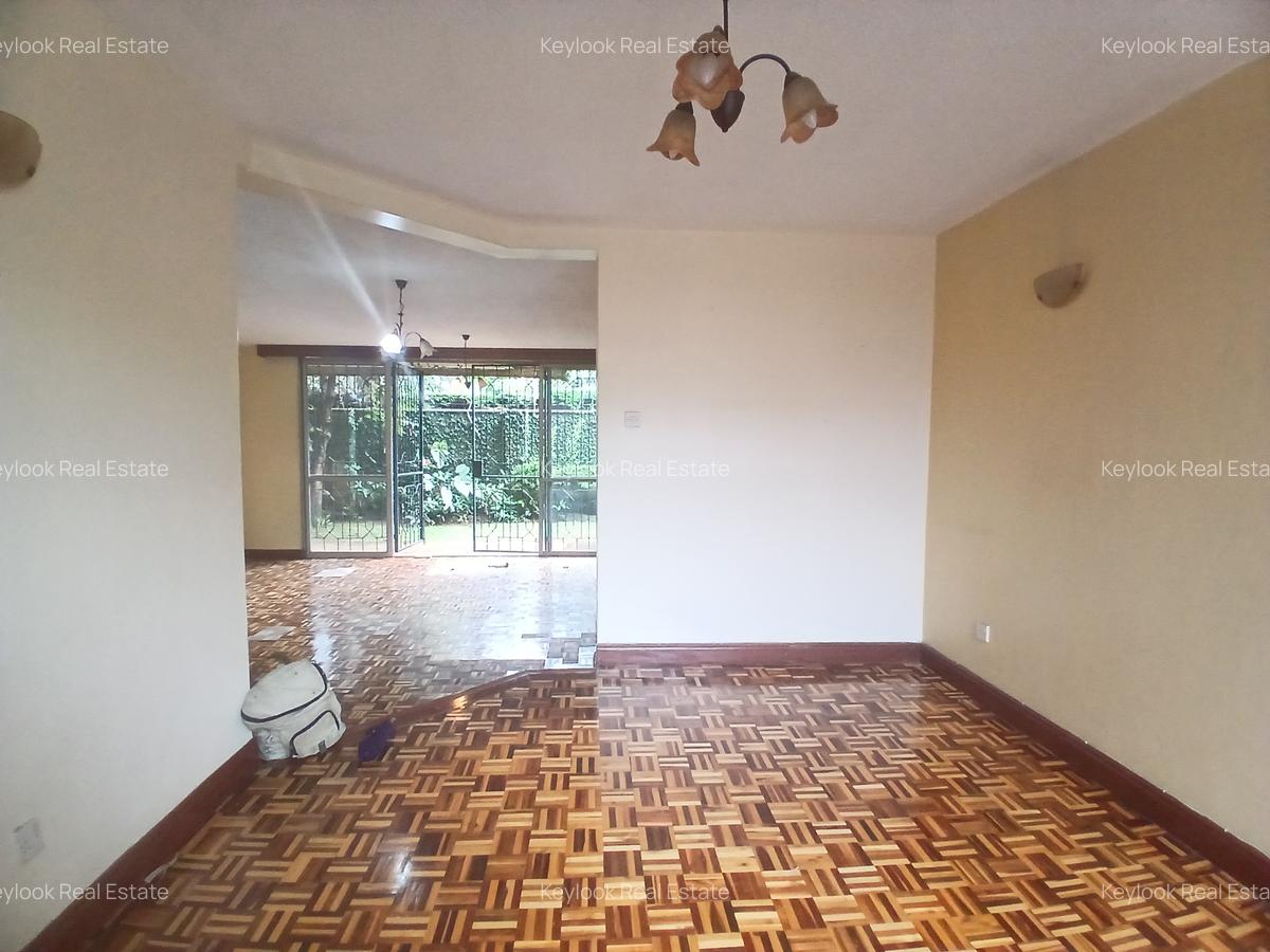 4 Bed Townhouse with En Suite at Lavington Green - 16