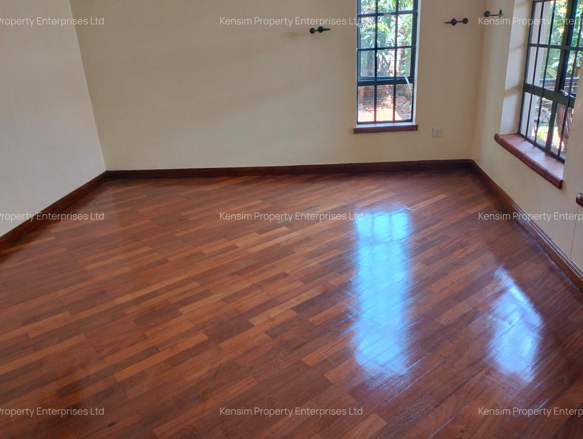 4 Bed Townhouse with En Suite in Lavington - 3
