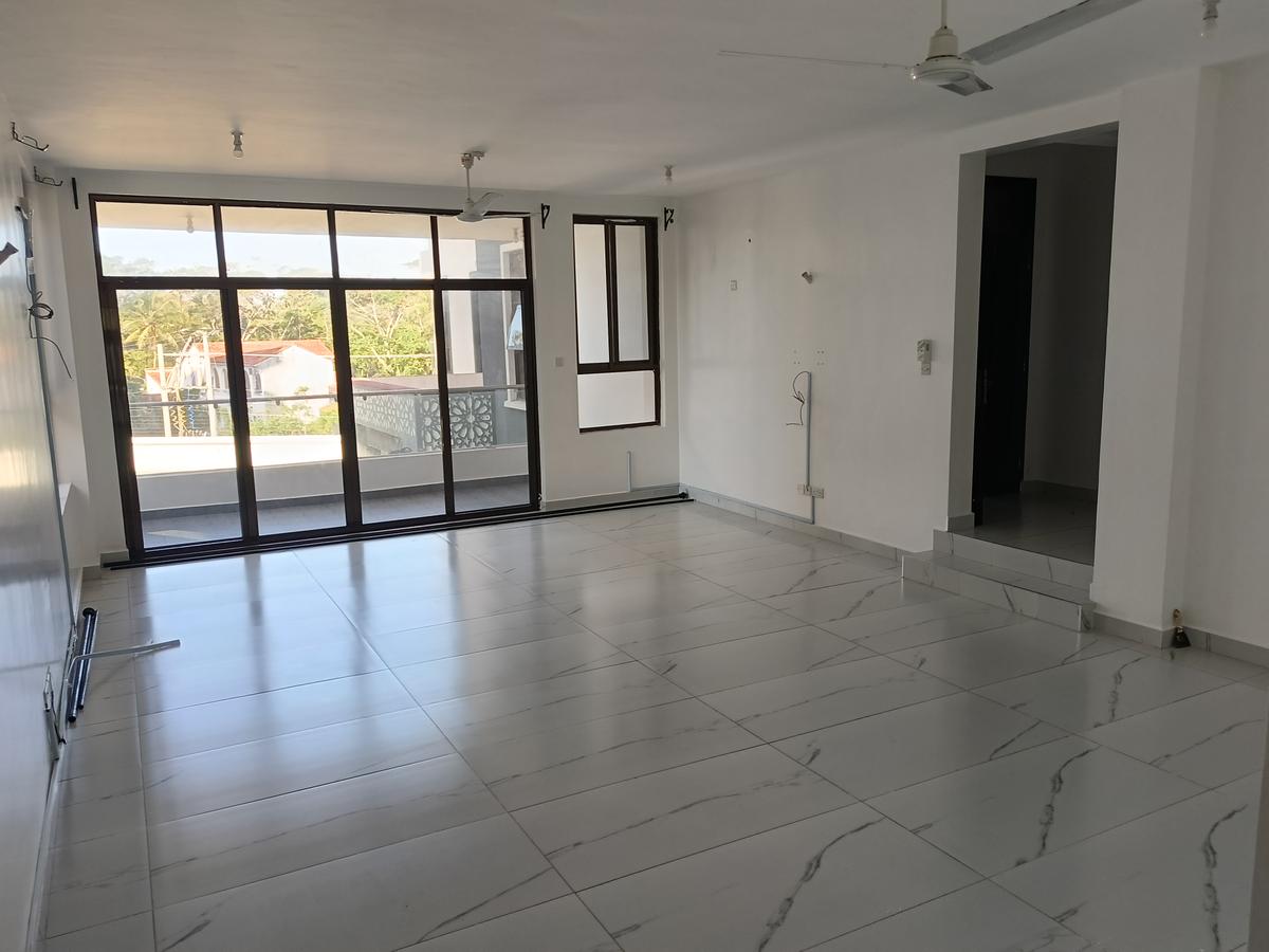 Serviced 4 Bed Apartment with En Suite at Bungalow Road - 1