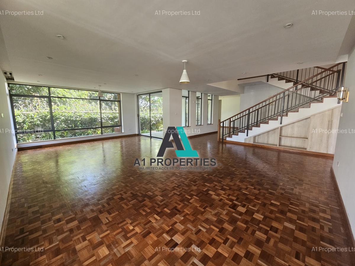 5 Bed Townhouse with En Suite in Lavington - 1