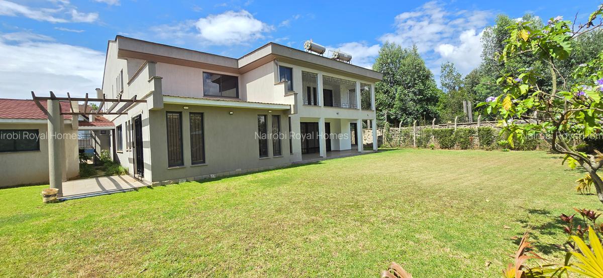 6 Bed Townhouse with En Suite at Lavington Green - 4