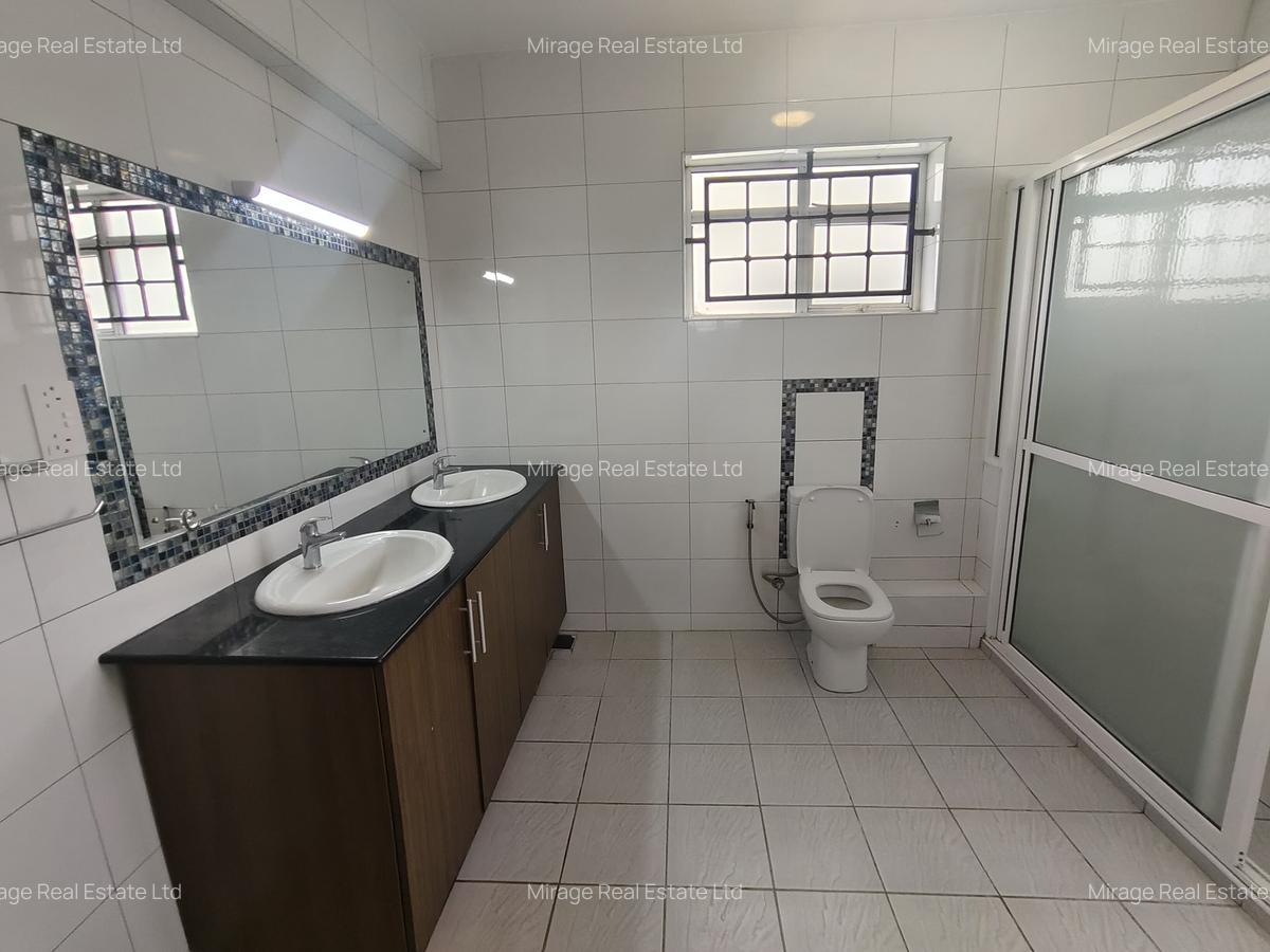 3 Bed Apartment with En Suite in Rhapta Road - 11